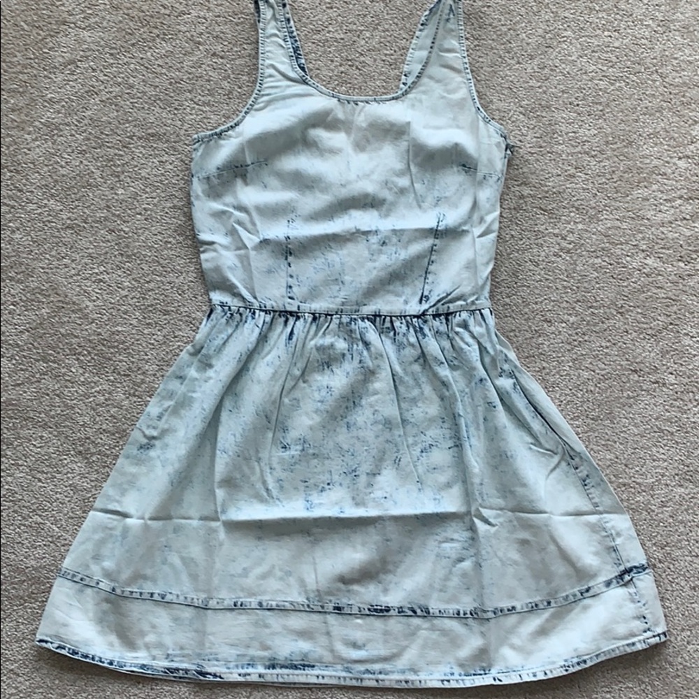 Light Wash Denim Dress - Picture 3 of 5